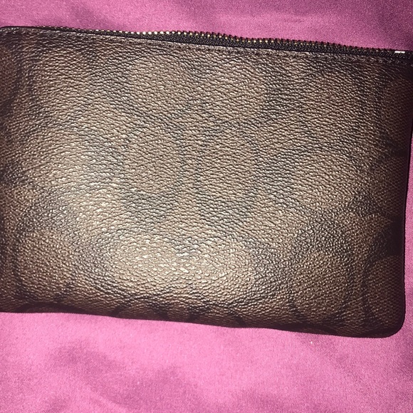 Coach - Picture 2 of 3